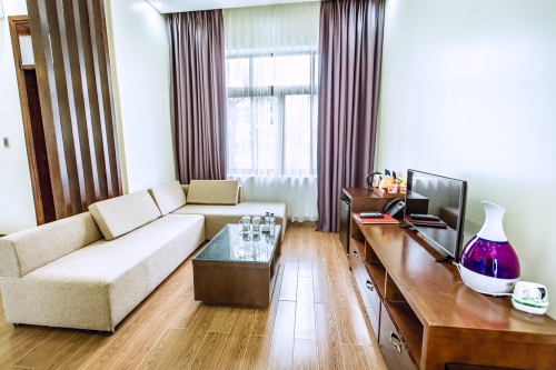Executive queen suite